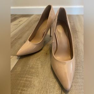 BCBGeneration WOMENS PUMPS SHOES NUDE